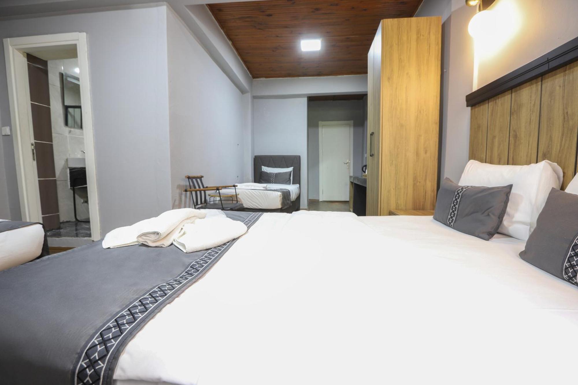 La Pera Suites Istanboel Buitenkant foto