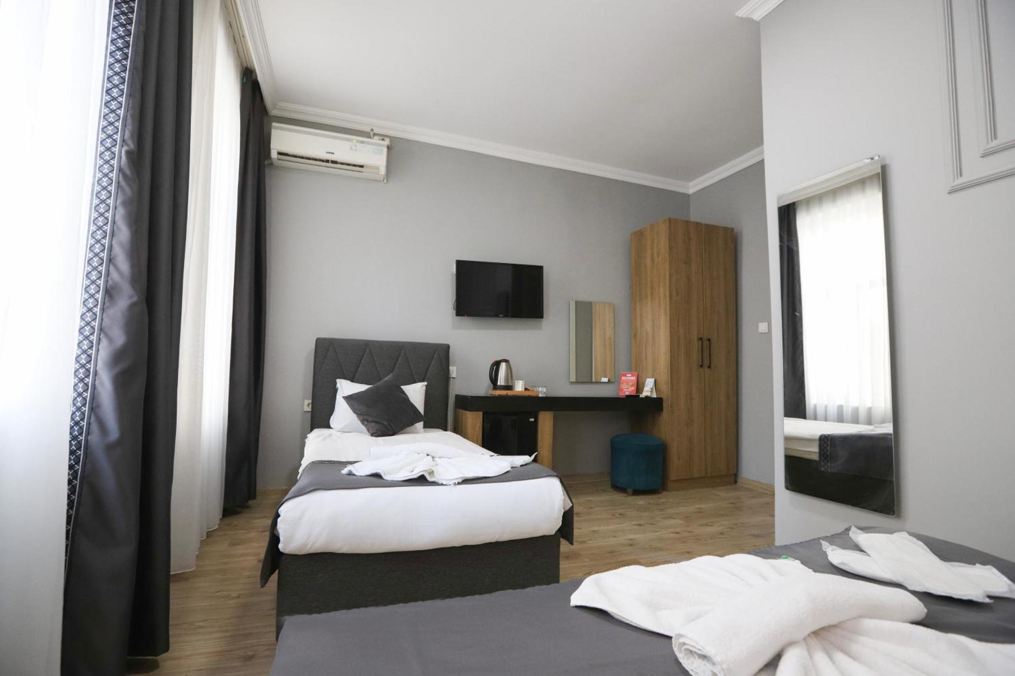 La Pera Suites Istanboel Buitenkant foto