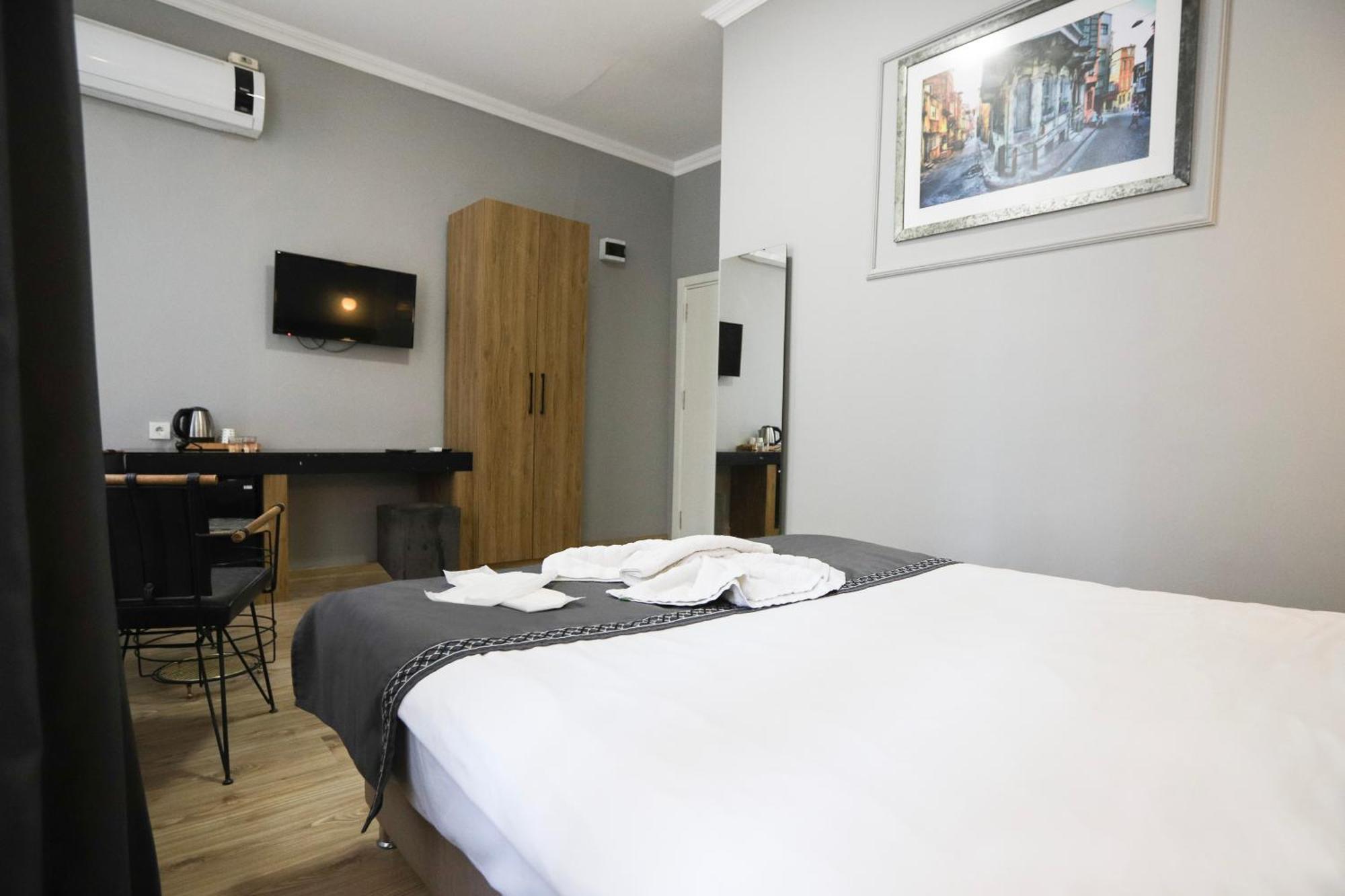 La Pera Suites Istanboel Buitenkant foto